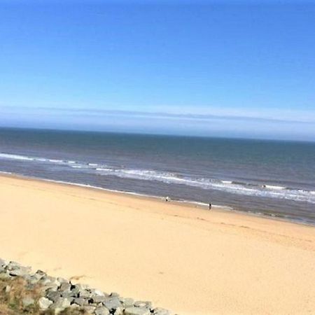 Relaxing Chalet On Popular California Sands Short Stroll To Beach, Nr Norfolk Broads & Great Yarmouth Scratby Buitenkant foto